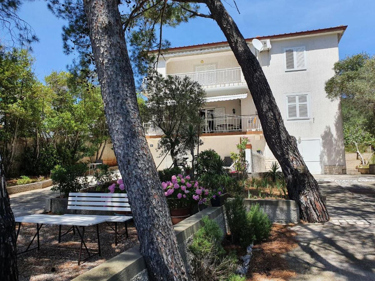 Sidus Maris, Spacious Seaside Apartment With Free Parking Martinšćica Exterior foto
